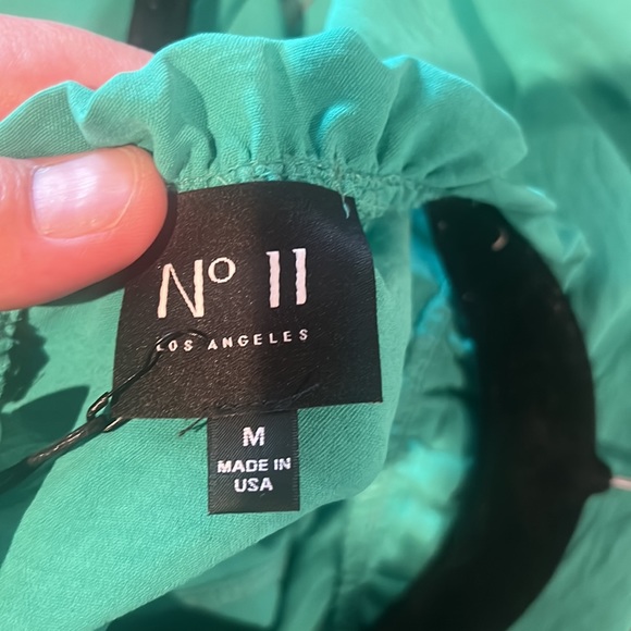 N 11 green blouse size medium, made in USA NWT - Picture 6 of 6